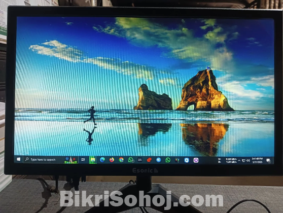 Gigabyte H110M; Ram: 12GB; SSD: 240GB; HDD: 1TB;